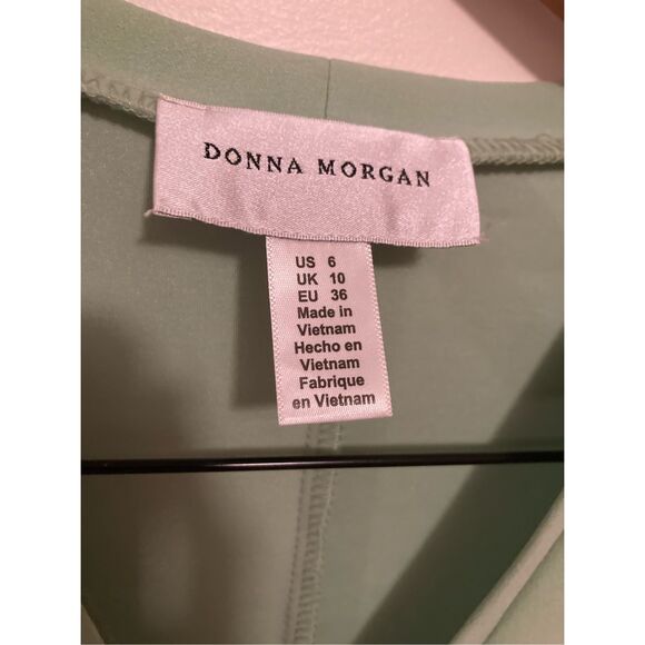 Donna Morgan Women's Crepe Faux Wrap Dress - Picture 3 of 5